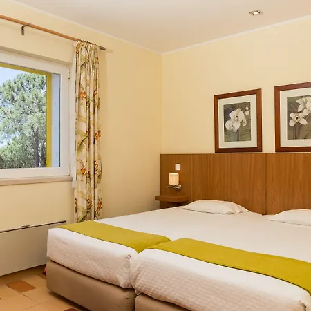 Turisticos Pinhal Da Marina Tatil parkı