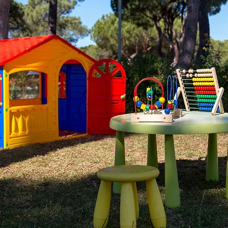 Turisticos Pinhal Da Marina 4* וילהמורה